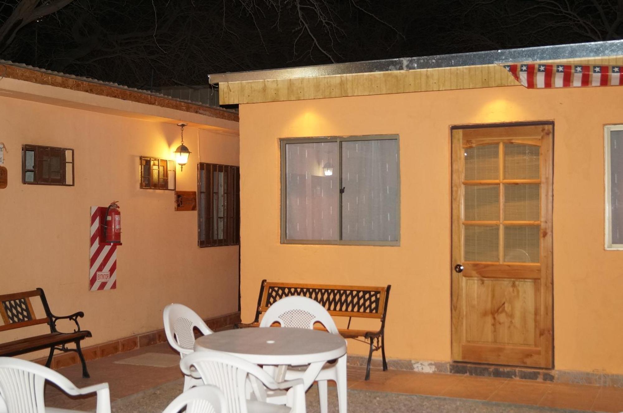 Hostal Intipara Сан-Педро-де-Атакама Екстер'єр фото